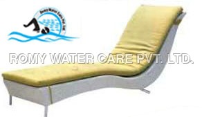 Swimming Pool Side Lounger-Out Door Furniture